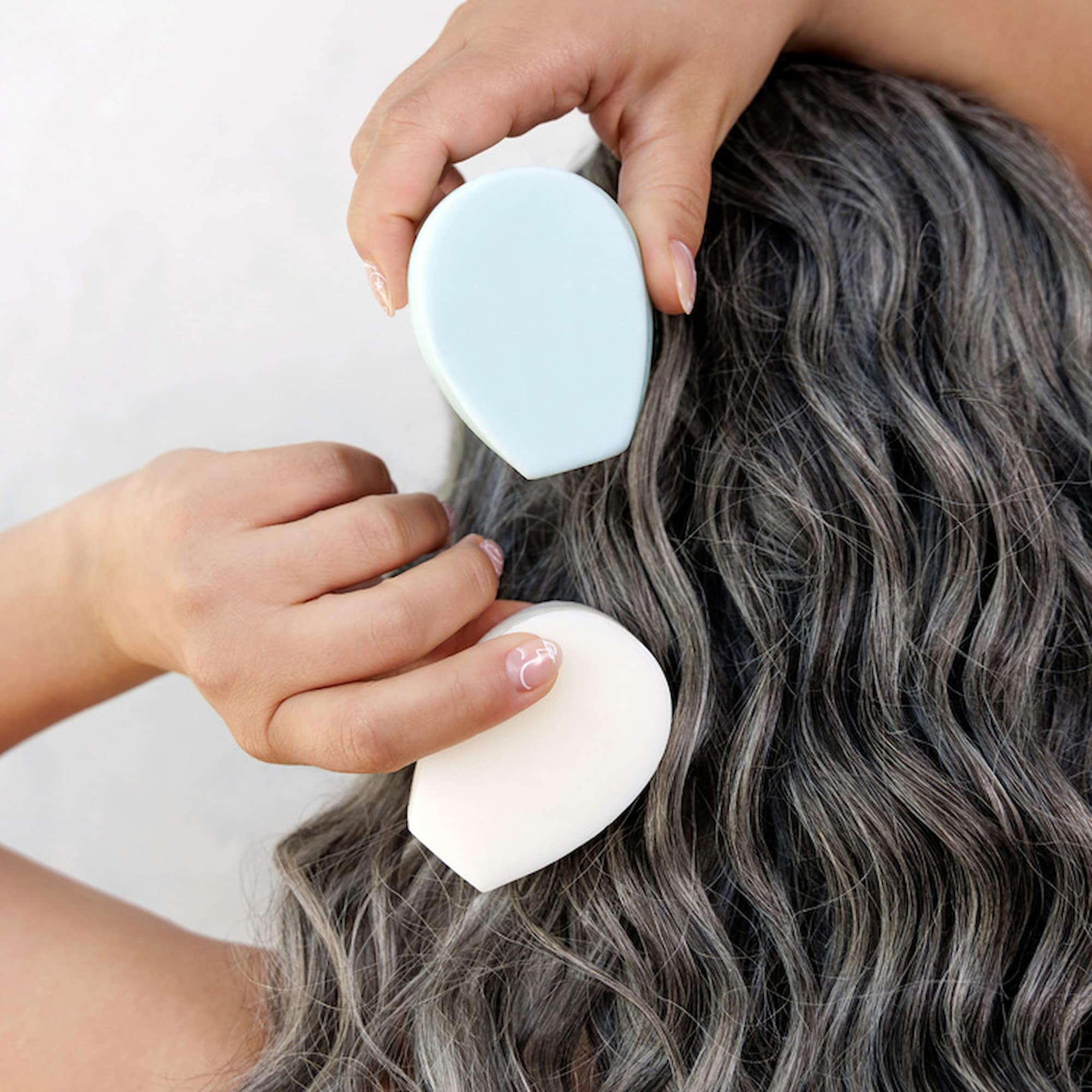 Moisturize & Shine Shampoo + Conditioner Bar Starter Kit - Image 4